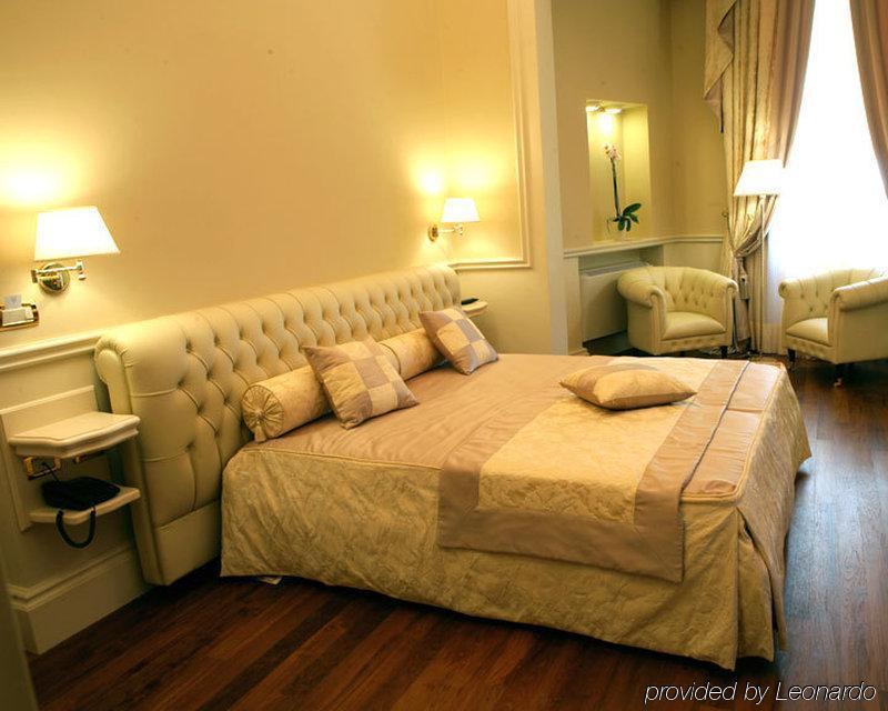 Suite Hotel Santa Chiara Lecce Rom bilde